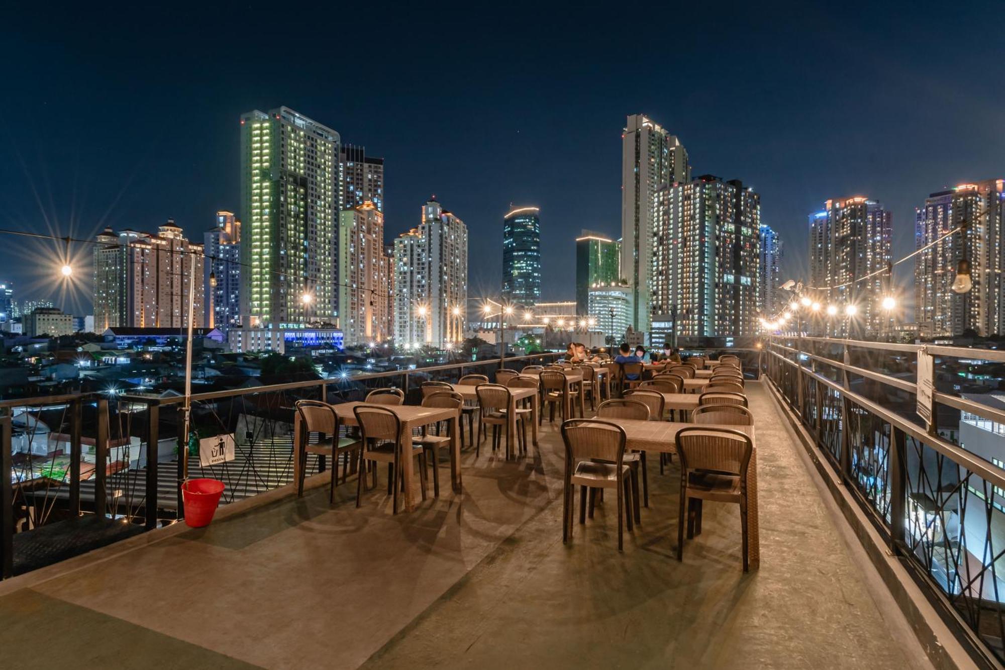 Monggo Mampir Tanjung Duren By Reccoma Jakarta Exterior photo