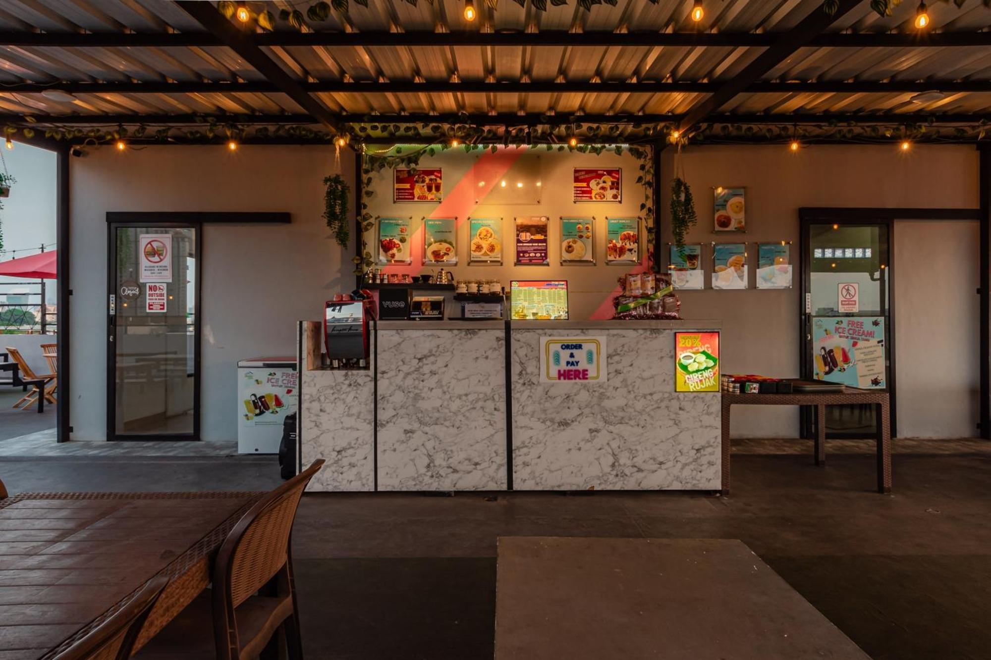 Monggo Mampir Tanjung Duren By Reccoma Jakarta Exterior photo