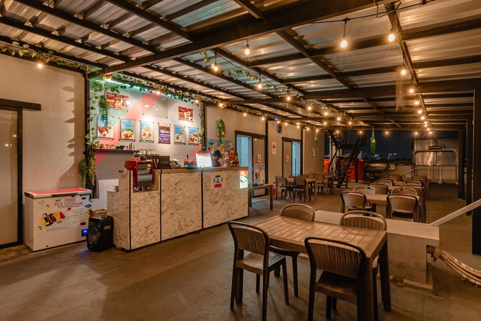 Monggo Mampir Tanjung Duren By Reccoma Jakarta Exterior photo